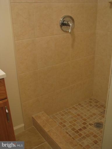 7117 Decatur Street Hyattsville, MD 20784 - Photo 19 of 26 Bath two