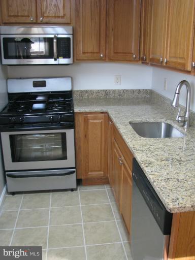 7117 Decatur Street Hyattsville, MD 20784 - Photo 22 of 26 Kitchen