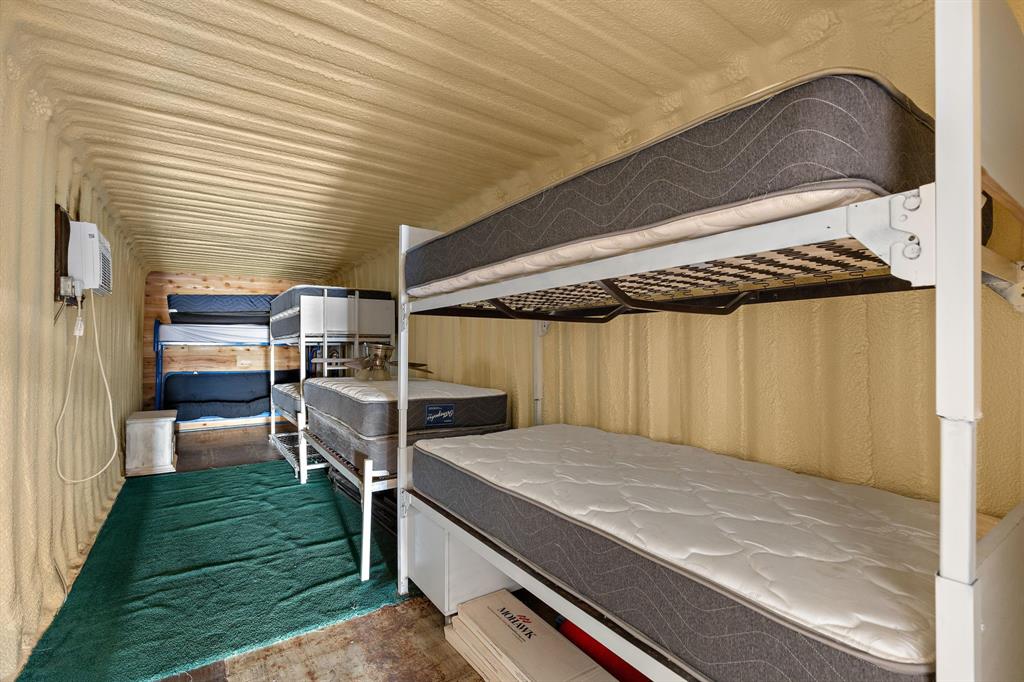 894 West Moonshine Road Seymour, TX 76380 - Photo 19 of 23 a view of a backyard of a house