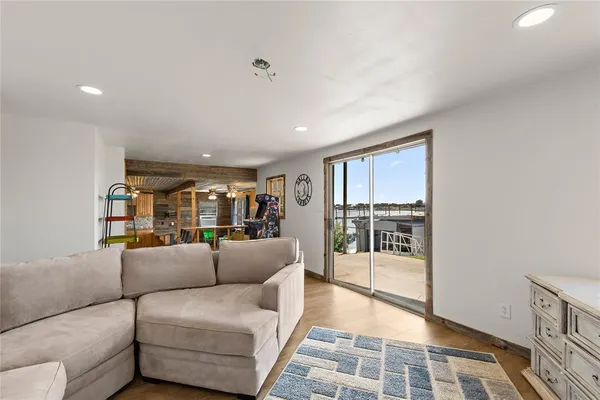 $199,000 | 894 West Moonshine Road, Seymour, TX 76380