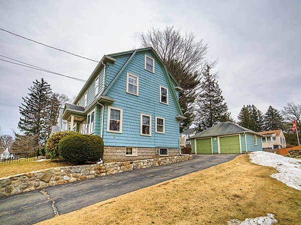118 Virginia Road Waltham, MA 02453 - Photo 2 of 25 Gallery Image 2