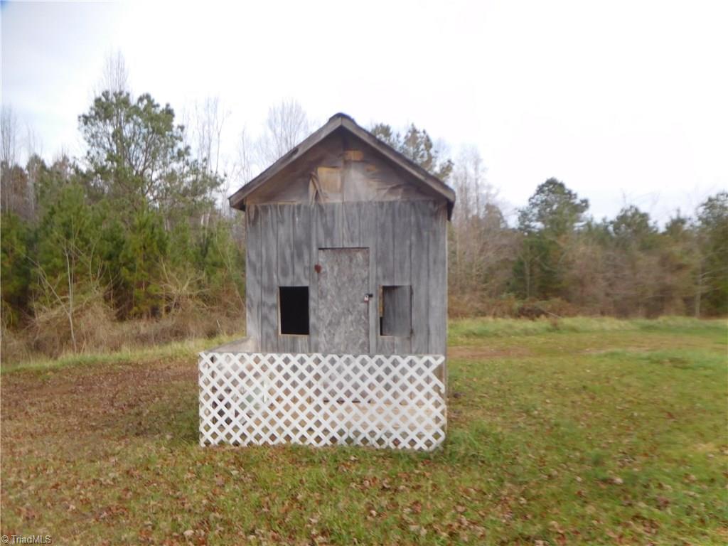 4011 Oak Tree Road Asheboro, NC 27205 - Photo 6 of 15 Gallery Image 6