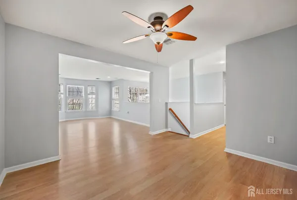 $454,000 | 189 Sunshine Drive, Piscataway, NJ 08854