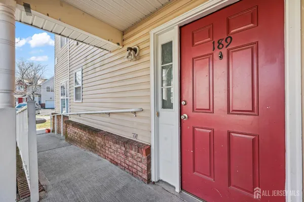 $454,000 | 189 Sunshine Drive, Piscataway, NJ 08854