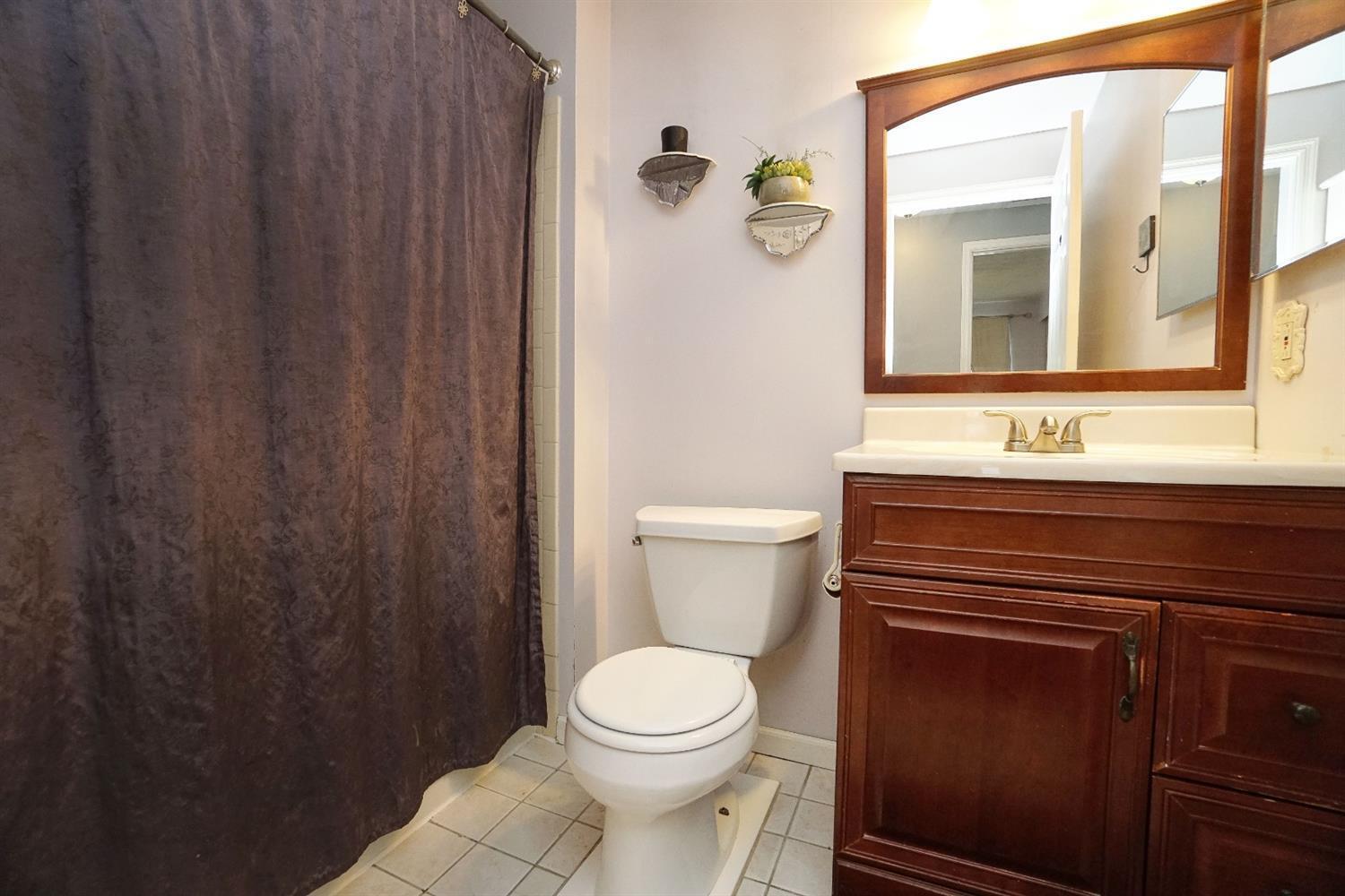 1696 Rudyard Lane Cincinnati, OH 45230 - Photo 17 of 23 Gallery Image 17