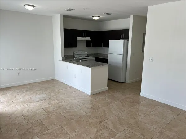 $2,100 | 7941 West 2nd Court, Unit 204, Hialeah, FL 33014