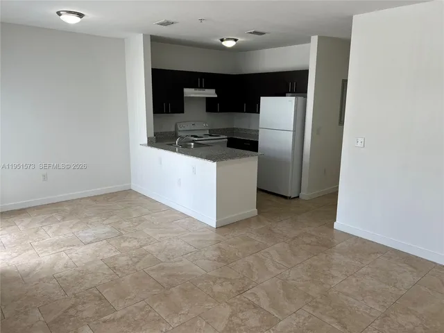 $2,095 | 7941 West 2nd Court, Unit 204, Hialeah, FL 33014
