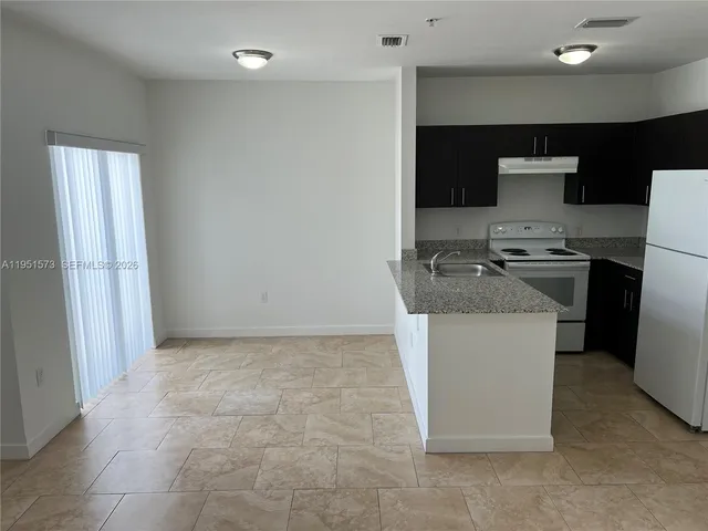 $2,095 | 7941 West 2nd Court, Unit 204, Hialeah, FL 33014