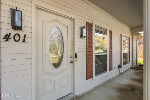 $230,000 | 401 Windchase Drive, Brandon, MS 39042