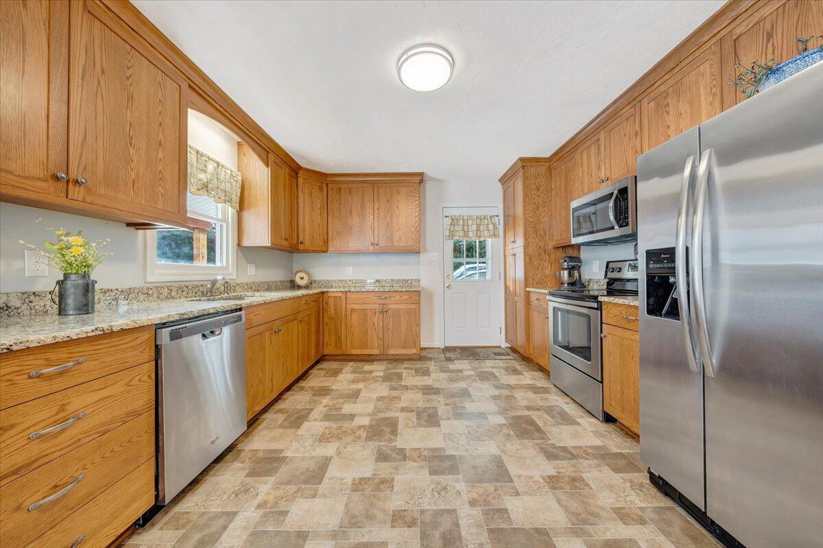 77 Hardbarger Road Buchanan, VA 24066 - Photo 8 of 40 05-MIB04175