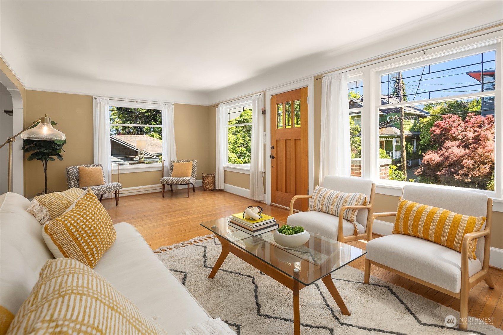 512 North 65th Street Seattle, WA 98103 - Photo 3 of 31 Gallery Image 3