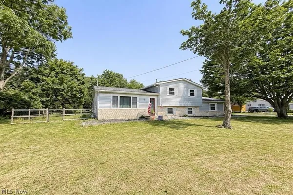 $339,900 | 831 North Crestline Street, Crestline, OH 44827