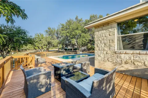 $450,000 | 3110 Point Cove, Lago Vista, TX 78645