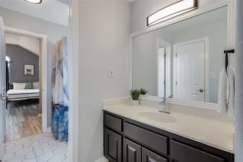 $450,000 | 3110 Point Cove, Lago Vista, TX 78645