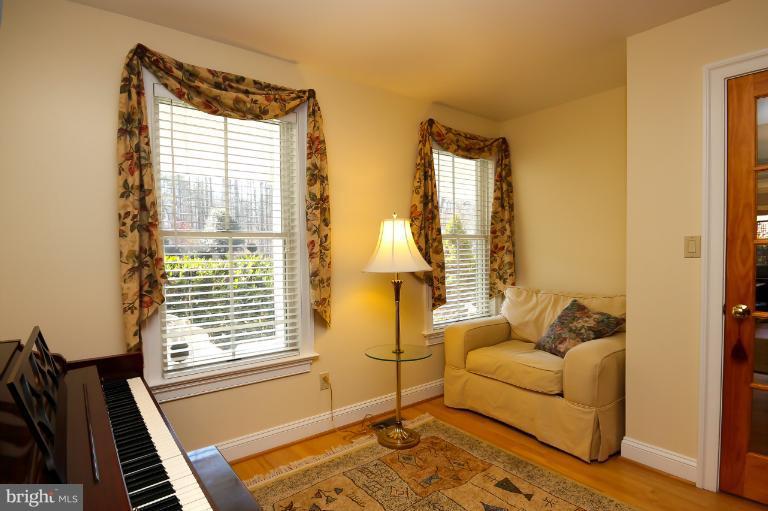 5210 Gunpowder Road Fairfax, VA 22030 - Photo 12 of 30 Office / Den