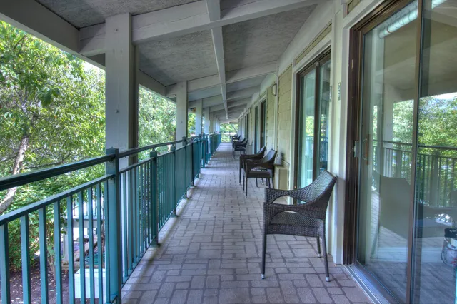 $142,000 | 269 Fontana Boulevard, Unit 2369, Fontana, WI 53125