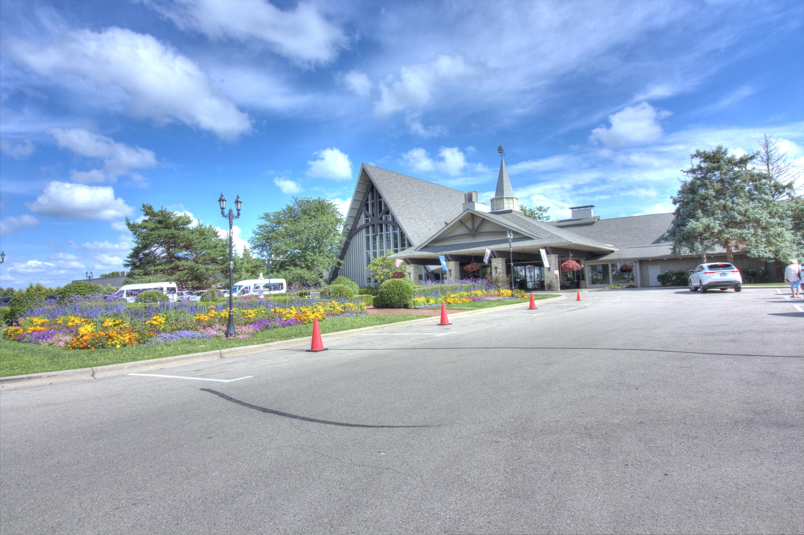 269 Fontana Boulevard, Unit 2369 Fontana, WI 53125 - Photo 17 of 17 Resort-3