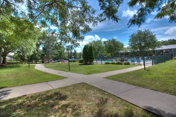 $142,000 | 269 Fontana Boulevard, Unit 2369, Fontana, WI 53125