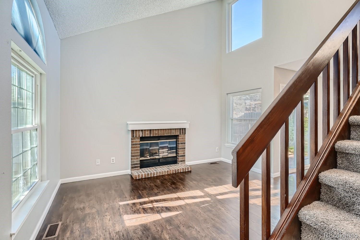569 Longfellow Lane Highlands Ranch, CO 80126 - Photo 2 of 22 Gallery Image 2