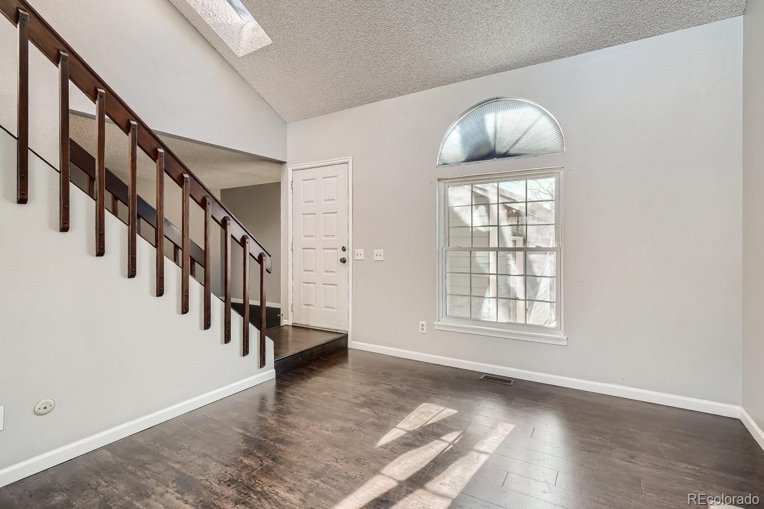 569 Longfellow Lane Highlands Ranch, CO 80126 - Photo 4 of 22 Gallery Image 4