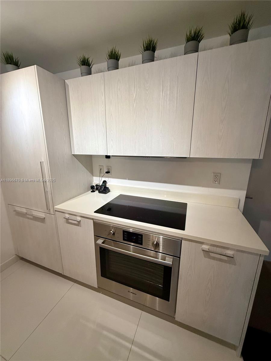 501 Northeast 31st Street, Unit 602 Miami, FL 33137 - Photo 4 of 38