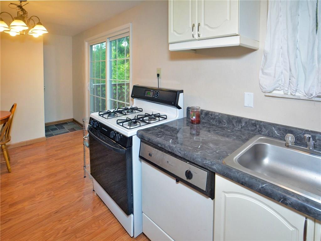 468 Filmore Road Pittsburgh, PA 15221 - Photo 3 of 19