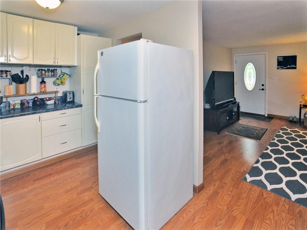 468 Filmore Road Pittsburgh, PA 15221 - Photo 4 of 19