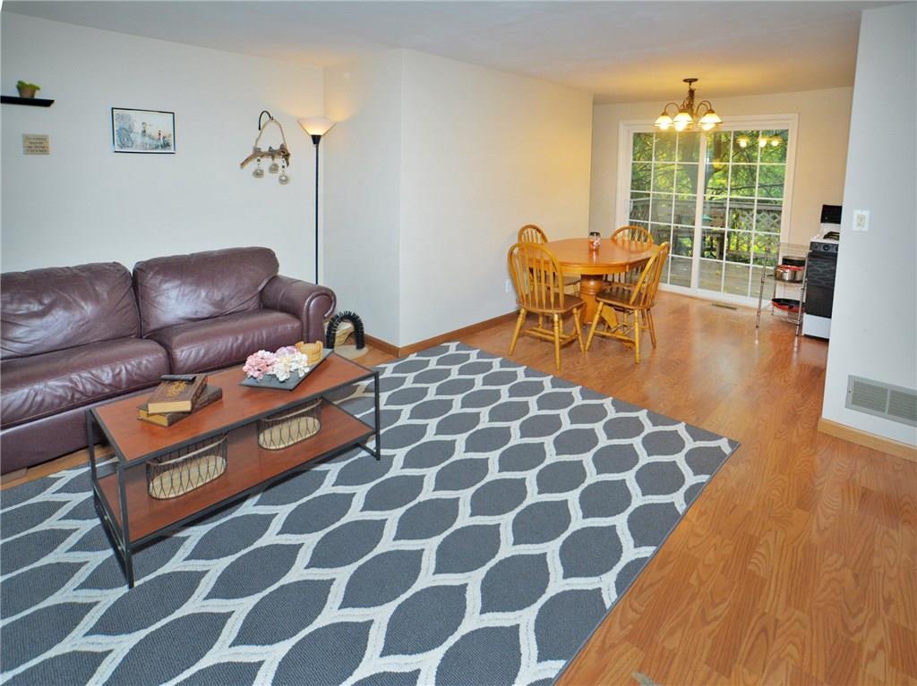 468 Filmore Road Pittsburgh, PA 15221 - Photo 7 of 19