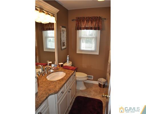 3 Winton Road East Brunswick, NJ 08816 - Photo 17 of 20 Gallery Image 17