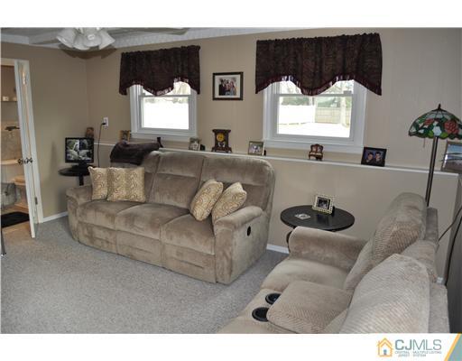 3 Winton Road East Brunswick, NJ 08816 - Photo 10 of 20 Gallery Image 10