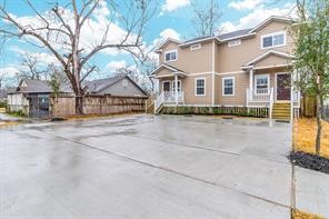 710 Barkley Street, Unit B Houston, TX 77022 - Photo 3 of 25