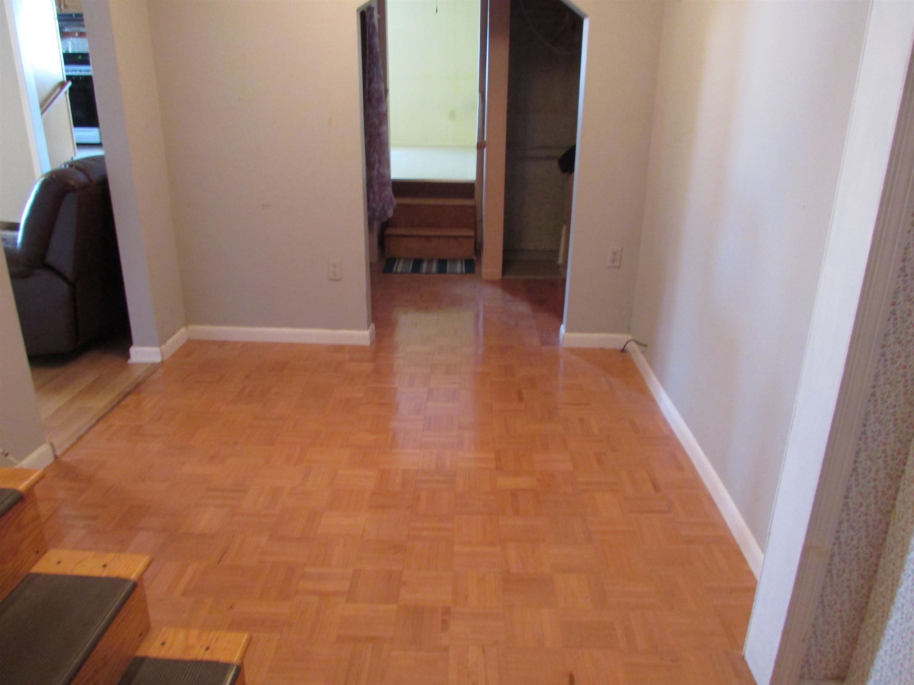 7540 Brandon Road Radford, VA 24141 - Photo 9 of 32 Gallery Image 9