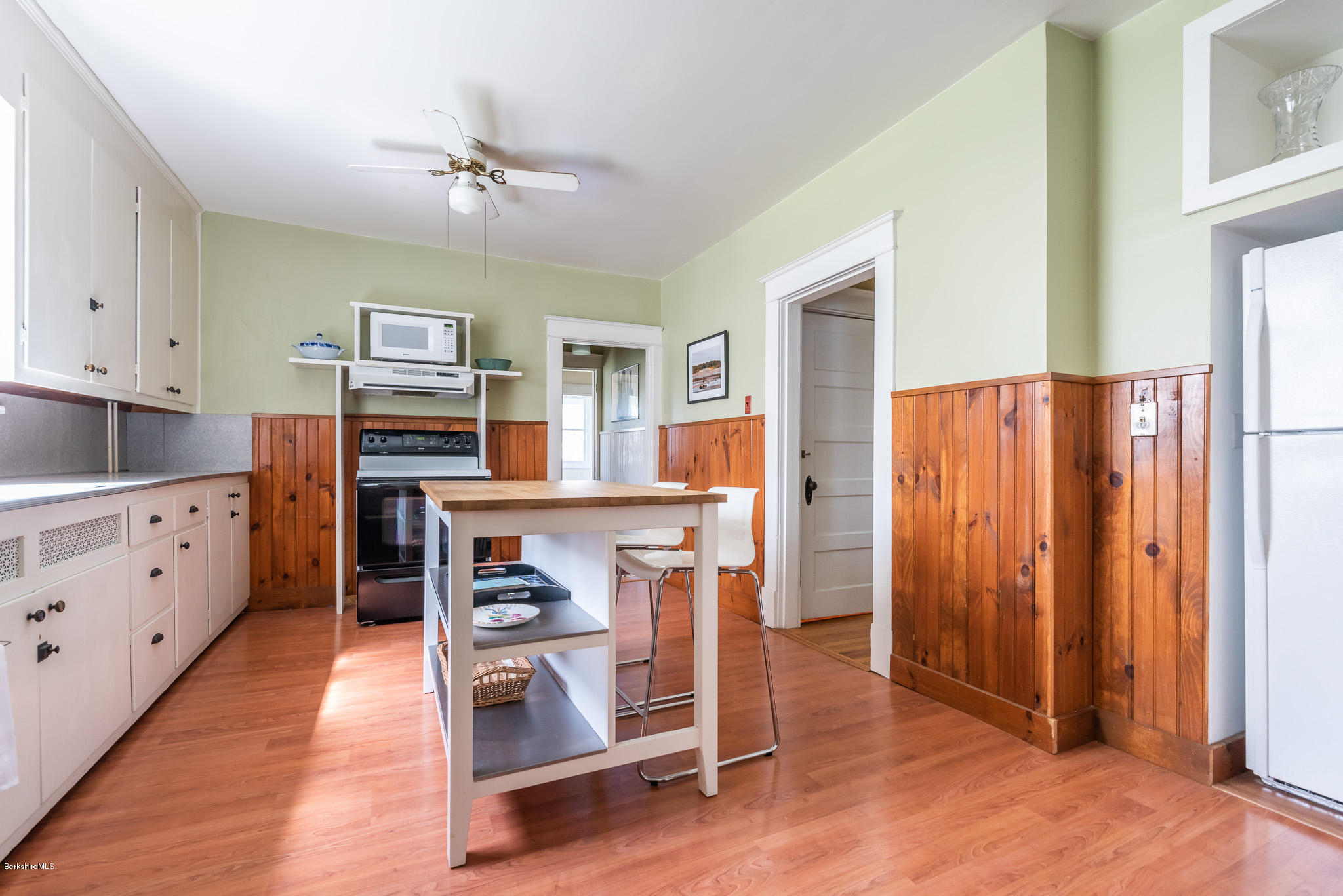 37 Stockbridge Road West Stockbridge, MA 01266 - Photo 6 of 29 Kitchen
