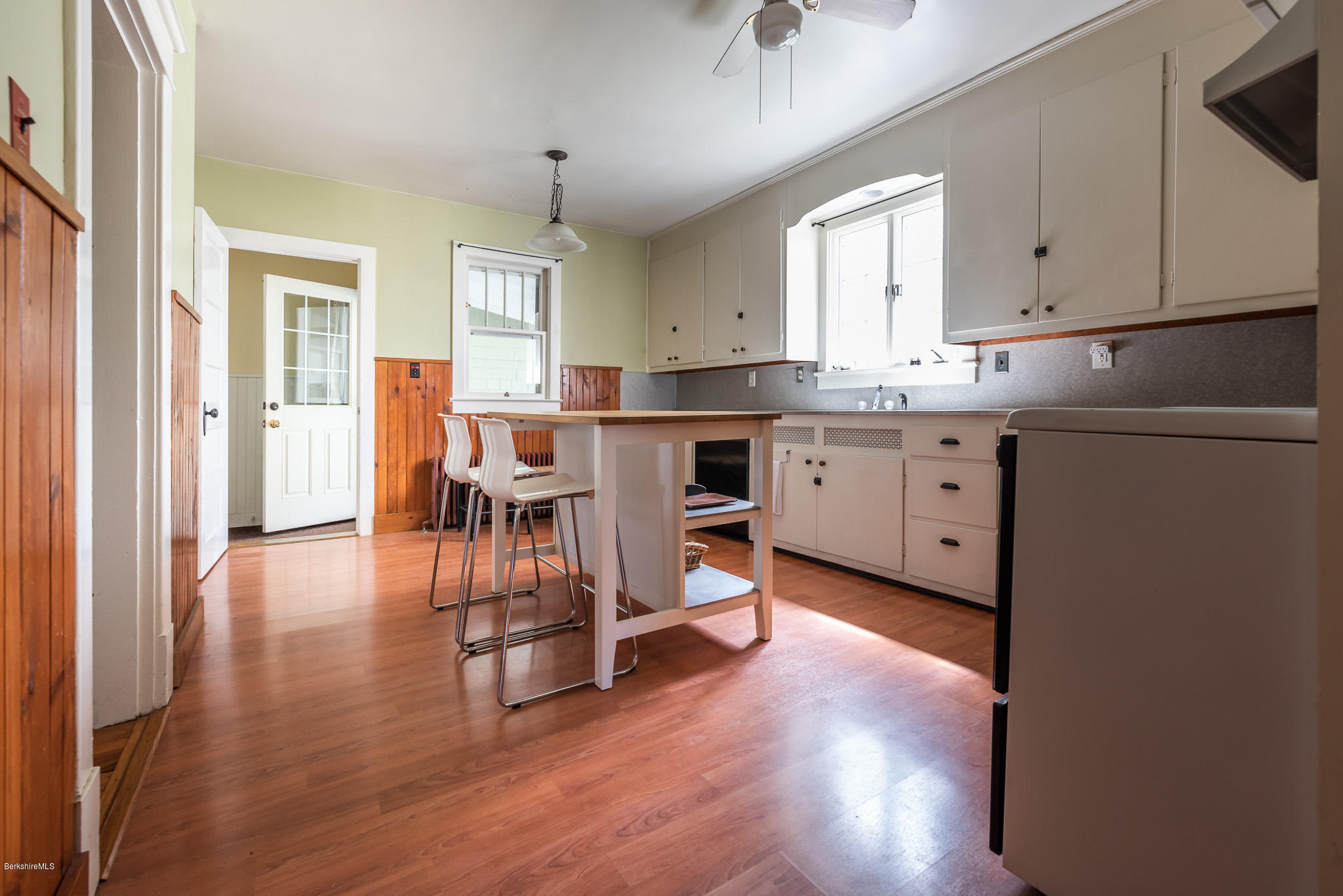 37 Stockbridge Road West Stockbridge, MA 01266 - Photo 7 of 29 Kitchen2