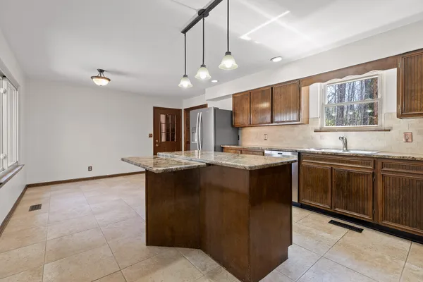 $775,000 | 707 Windy Way, Signal Mountain, TN 37377