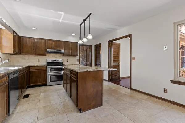 $775,000 | 707 Windy Way, Signal Mountain, TN 37377