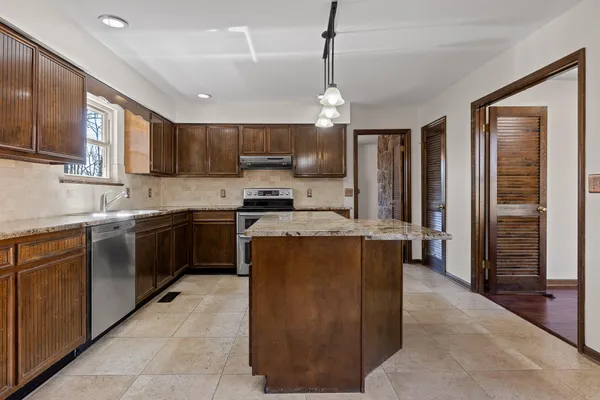 $775,000 | 707 Windy Way, Signal Mountain, TN 37377