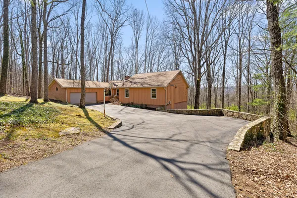 $775,000 | 707 Windy Way, Signal Mountain, TN 37377