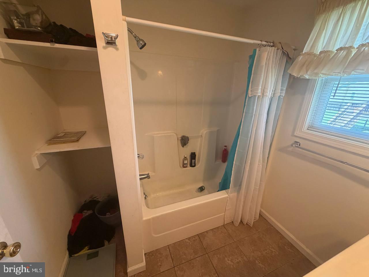 333 East Bailey Road Lewisburg, WV 24901 - Photo 43 of 57 Cozy bathroom with natural light.