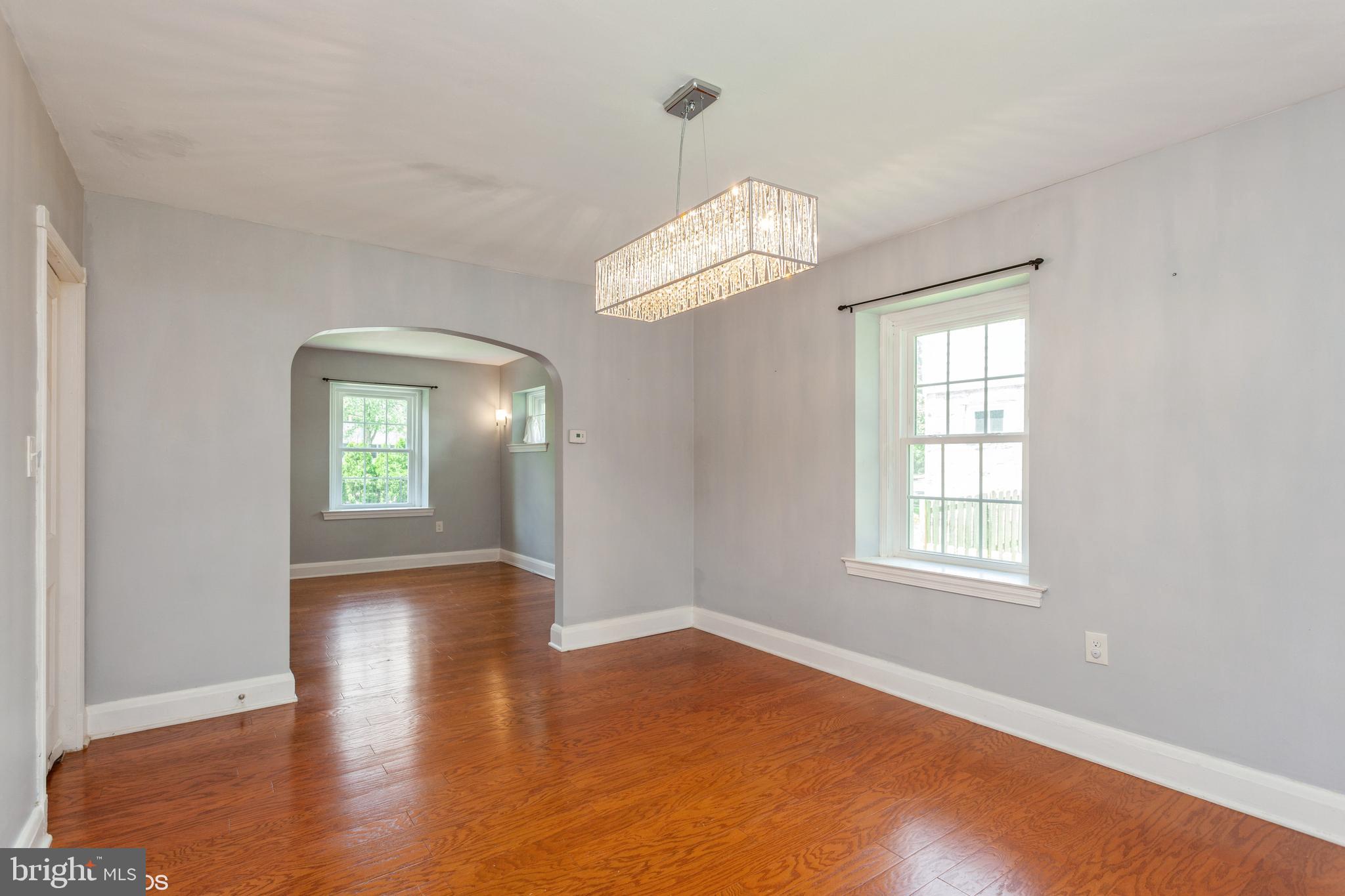 5111 Underwood Road Baltimore, MD 21212 - Photo 14 of 33 Dining room