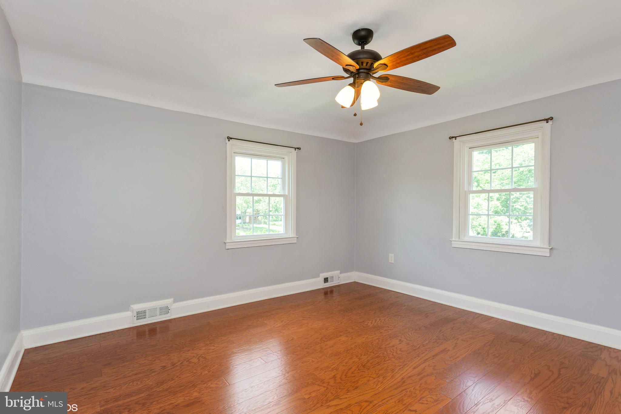 5111 Underwood Road Baltimore, MD 21212 - Photo 17 of 33 Primary bedroom