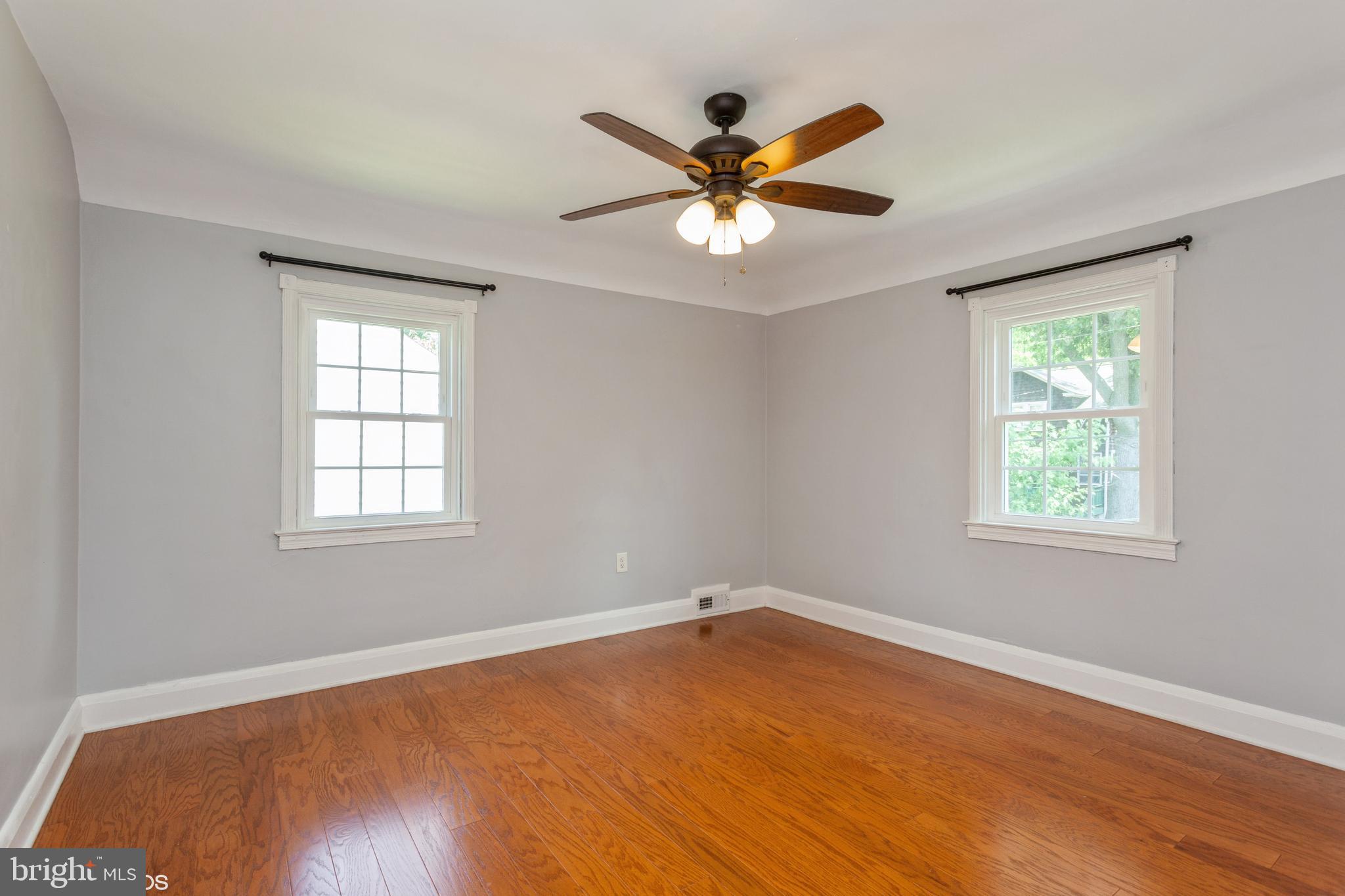 5111 Underwood Road Baltimore, MD 21212 - Photo 20 of 33 Second bedroom