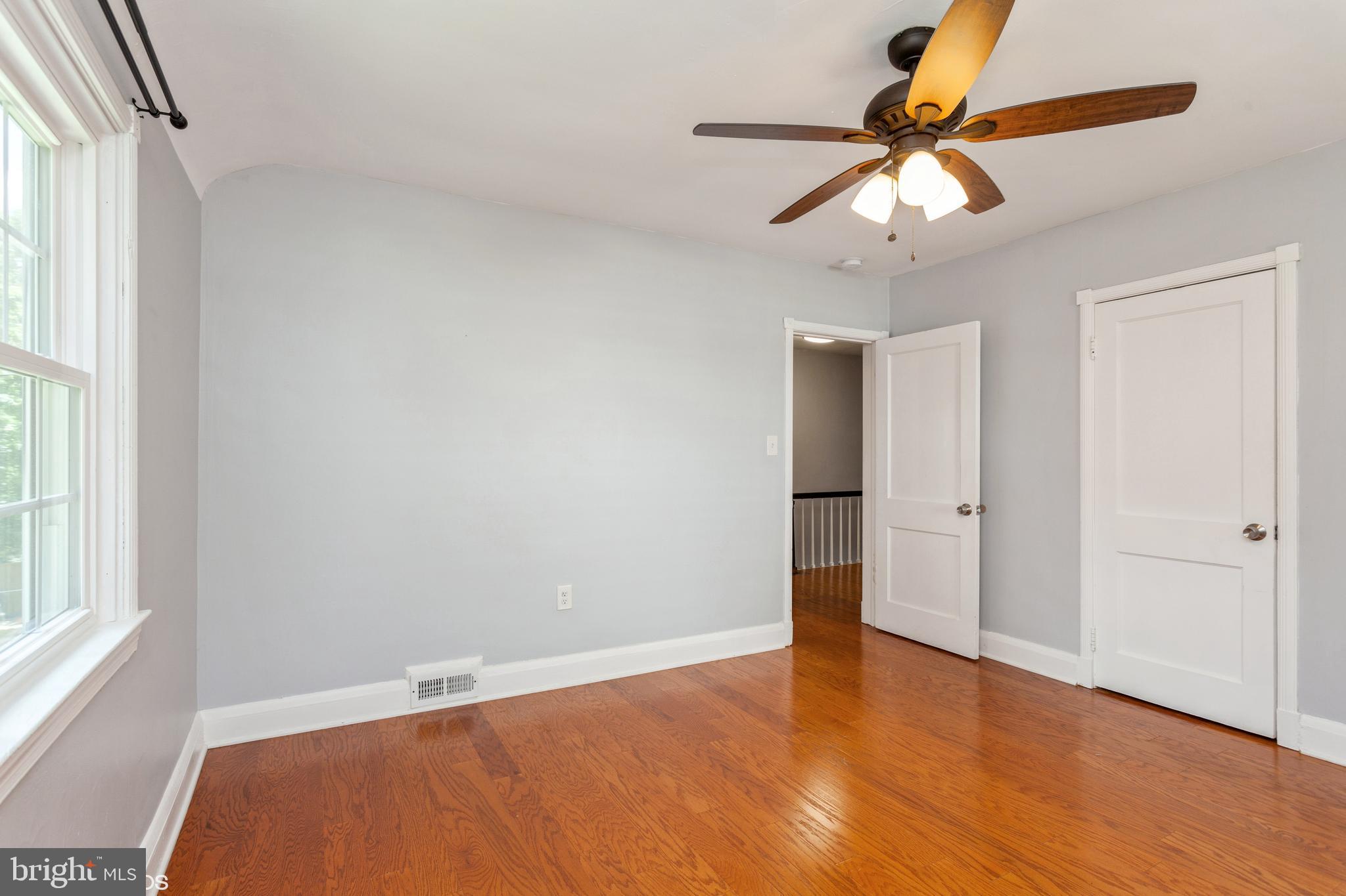5111 Underwood Road Baltimore, MD 21212 - Photo 22 of 33 Second bedroom