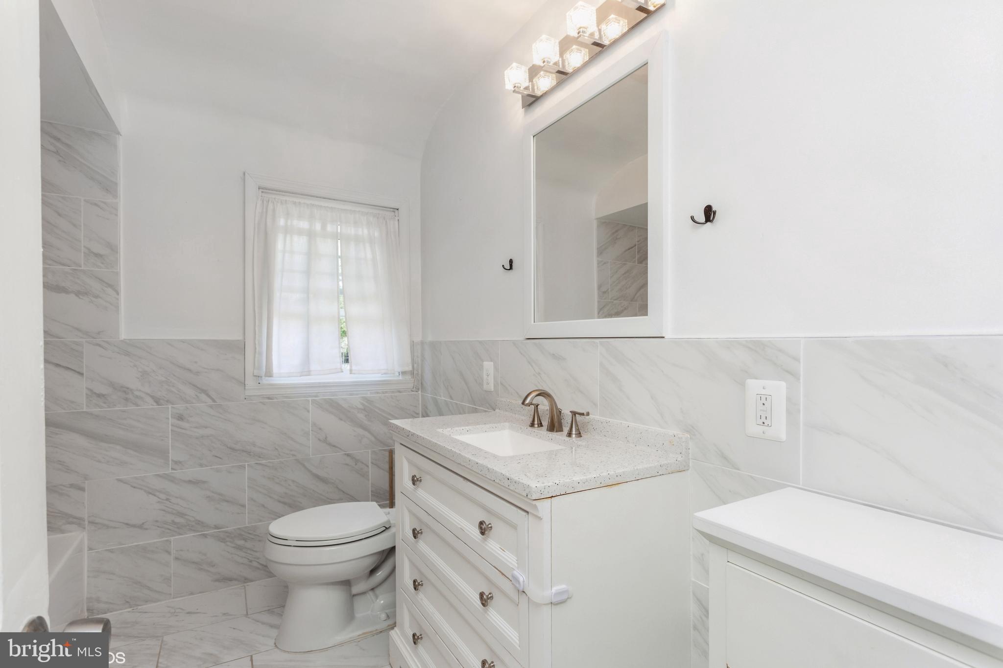 5111 Underwood Road Baltimore, MD 21212 - Photo 25 of 33 Bathroom