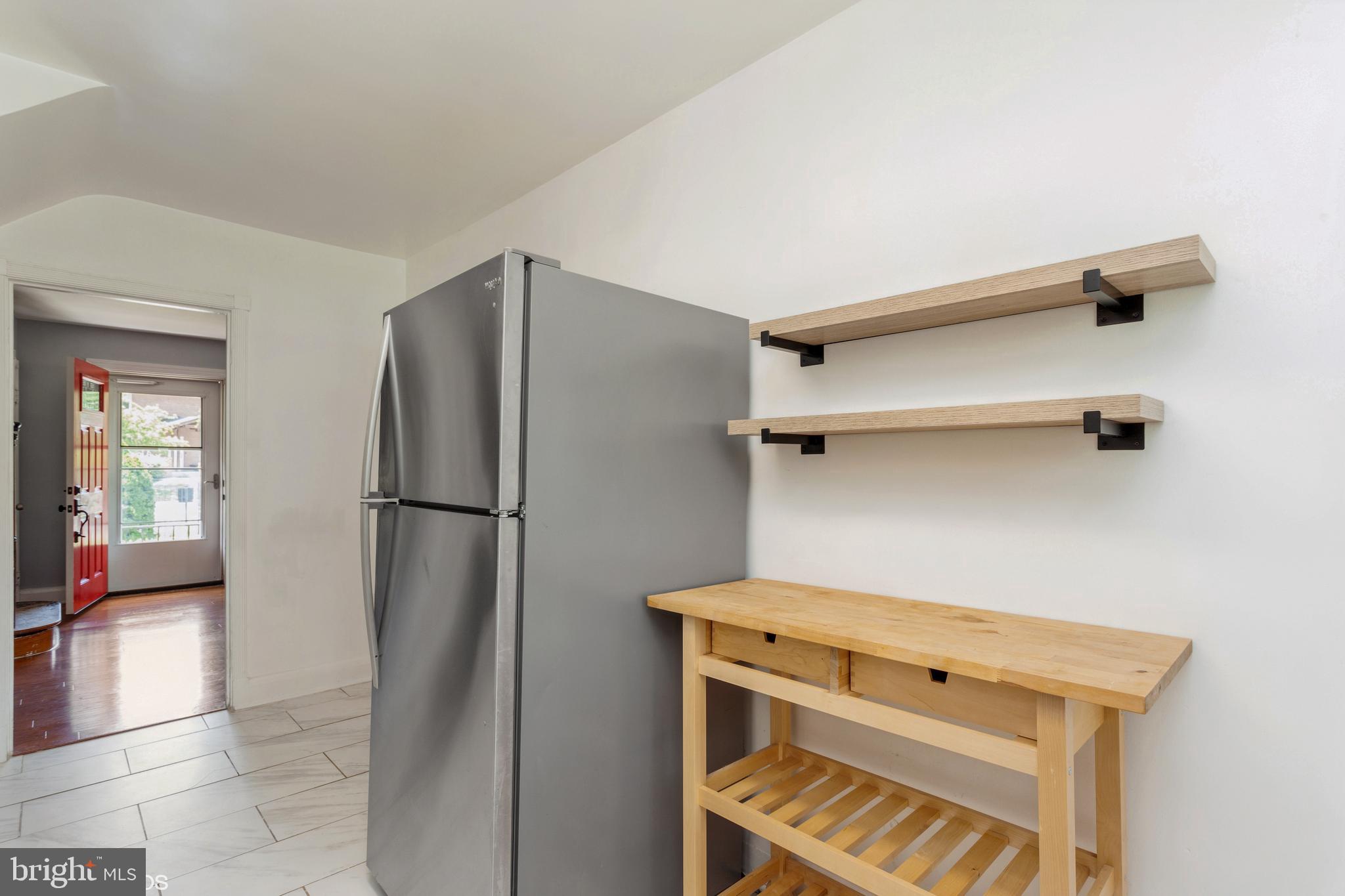 5111 Underwood Road Baltimore, MD 21212 - Photo 9 of 33 Kitchen