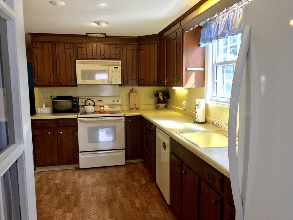 21 Lendell Road Lynn, MA 01905 - Photo 6 of 12 Gallery Image 6