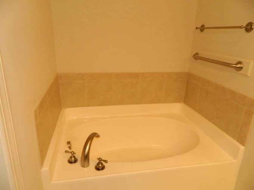 21 Elk Ridge Lane Southern Pines, NC 28387 - Photo 11 of 15 21 elk mb tub