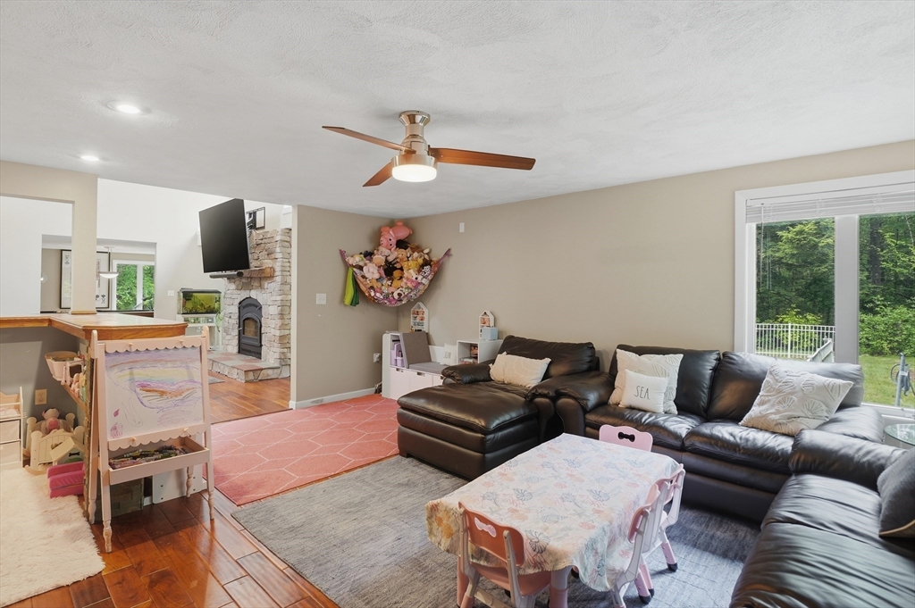 176 Cashman Hill Road Ashburnham, MA 01430 - Photo 7 of 42