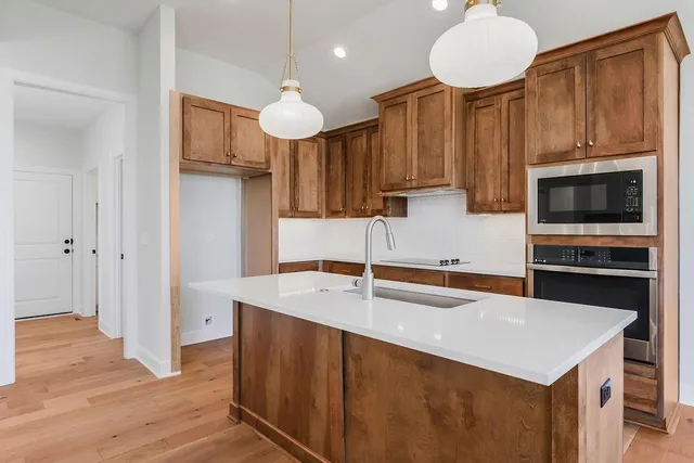 $629,784 | 12541 Hedge Court, Olathe, KS 66061