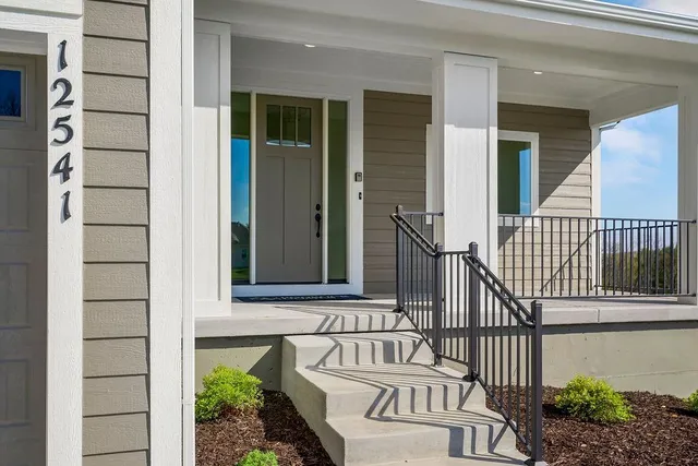 $629,784 | 12541 Hedge Court, Olathe, KS 66061